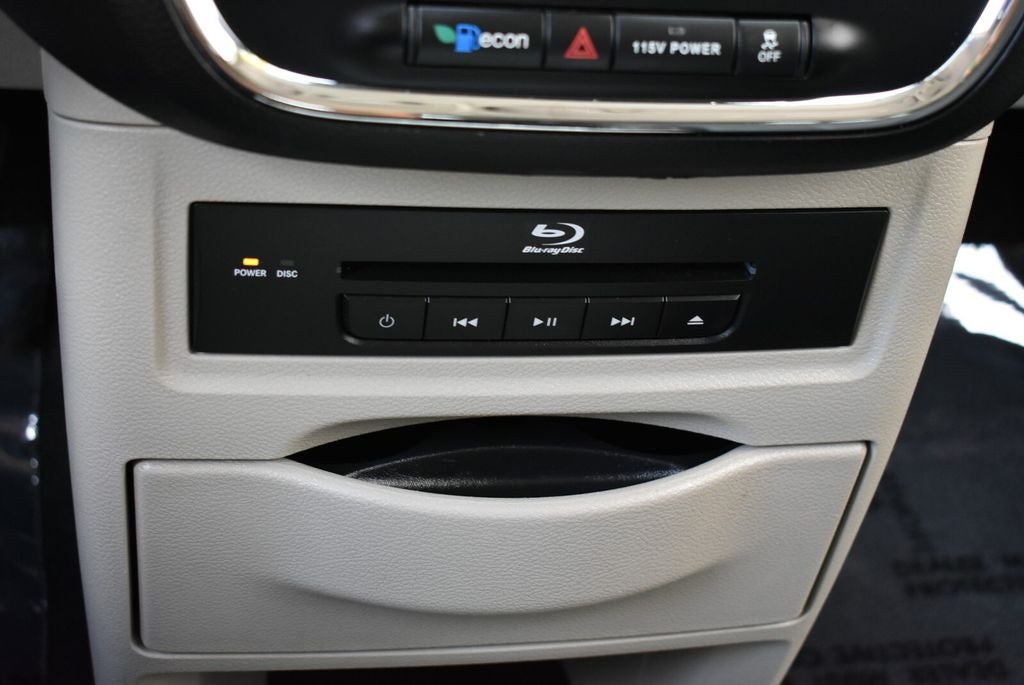 2013 Chrysler Town & Country Touring-L