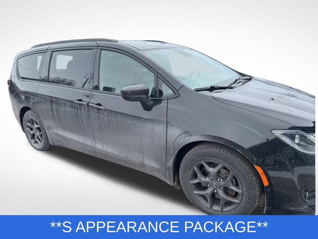 2019 Chrysler Pacifica Touring L Plus
