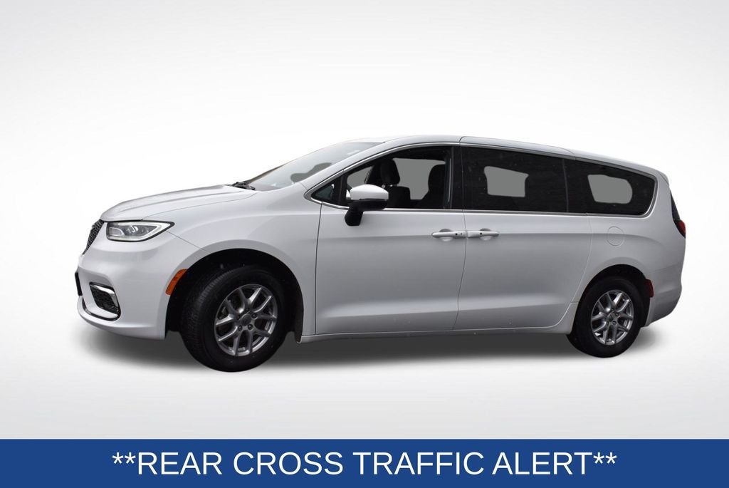 2023 Chrysler Pacifica Touring