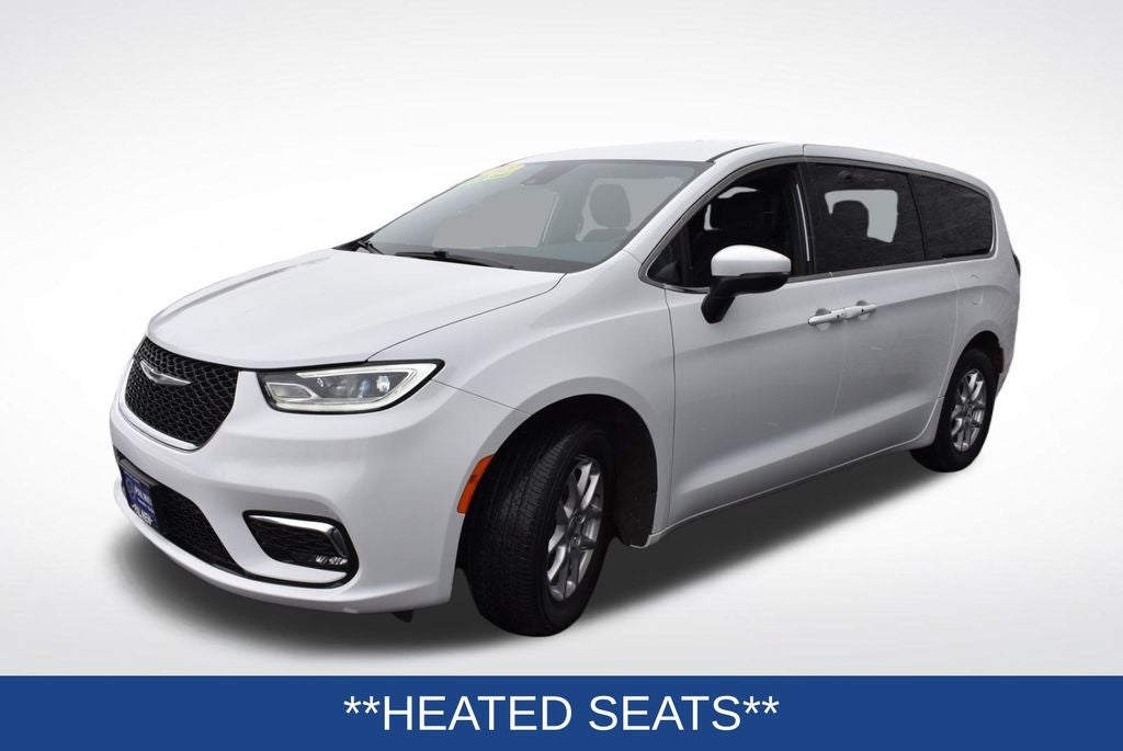 2023 Chrysler Pacifica Touring