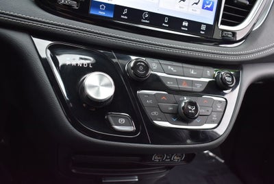 2023 Chrysler Pacifica Touring