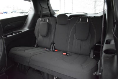 2023 Chrysler Pacifica Touring