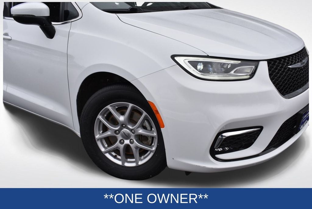 2023 Chrysler Pacifica Touring