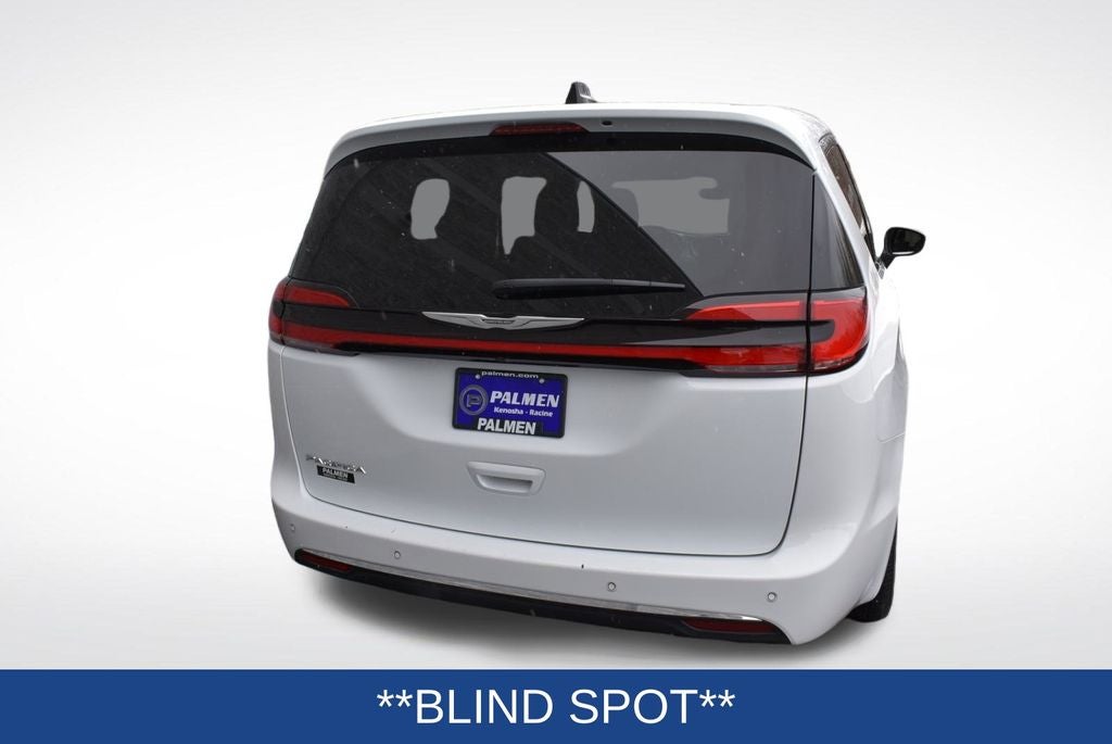 2023 Chrysler Pacifica Touring