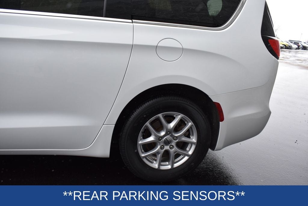 2023 Chrysler Pacifica Touring