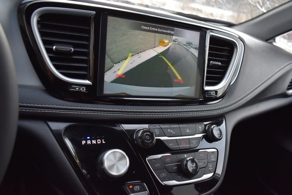 2025 Chrysler Pacifica Limited