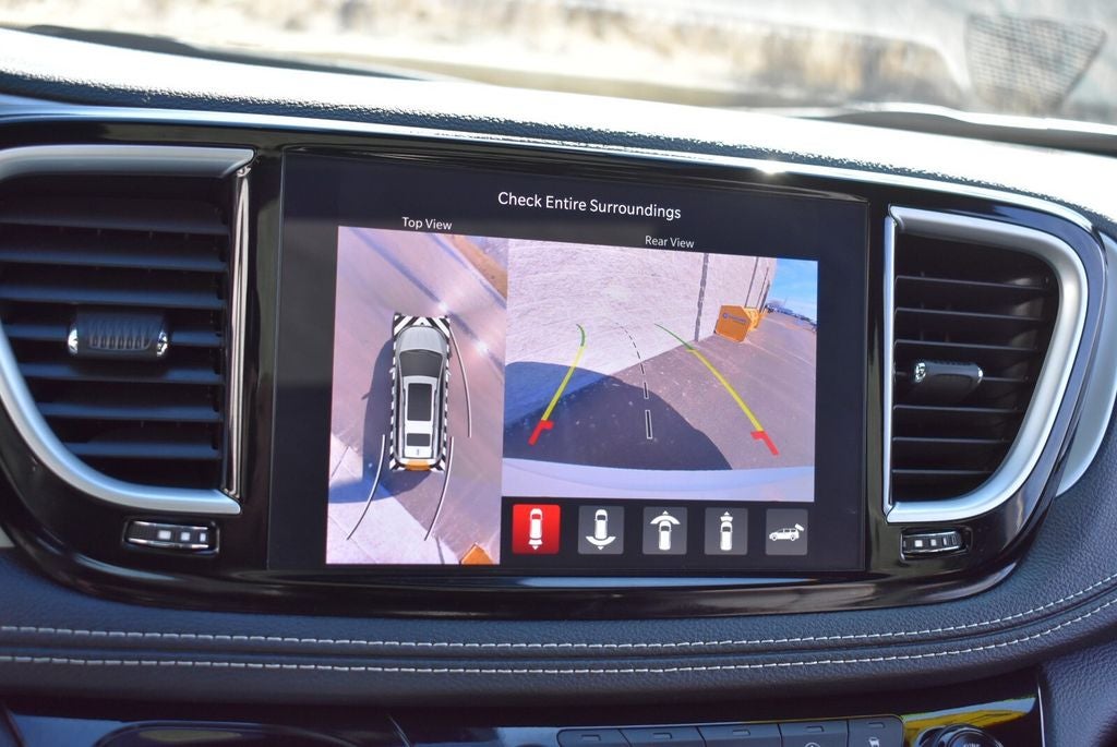 2025 Chrysler Pacifica Limited