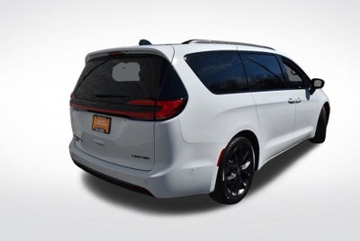 2025 Chrysler Pacifica Limited