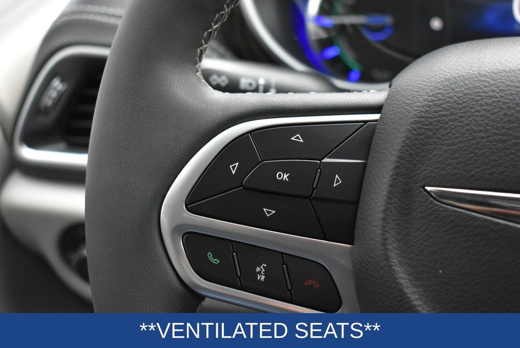 2023 Chrysler Pacifica Hybrid Limited