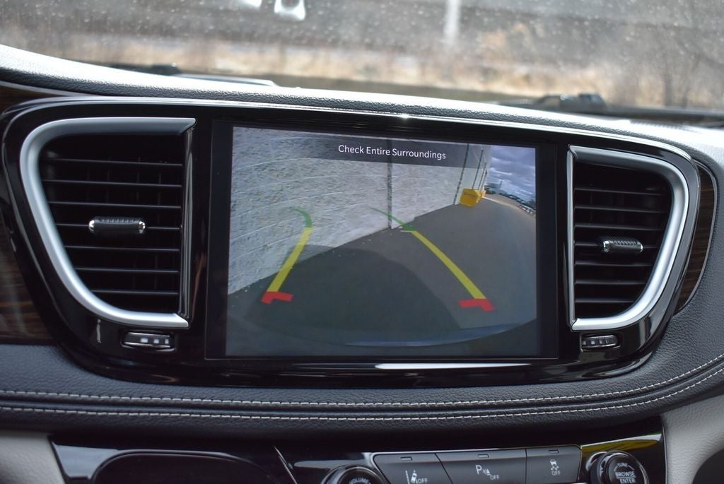 2023 Chrysler Pacifica Hybrid Limited