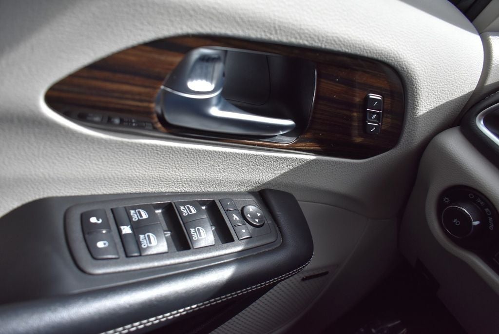 2023 Chrysler Pacifica Hybrid Limited