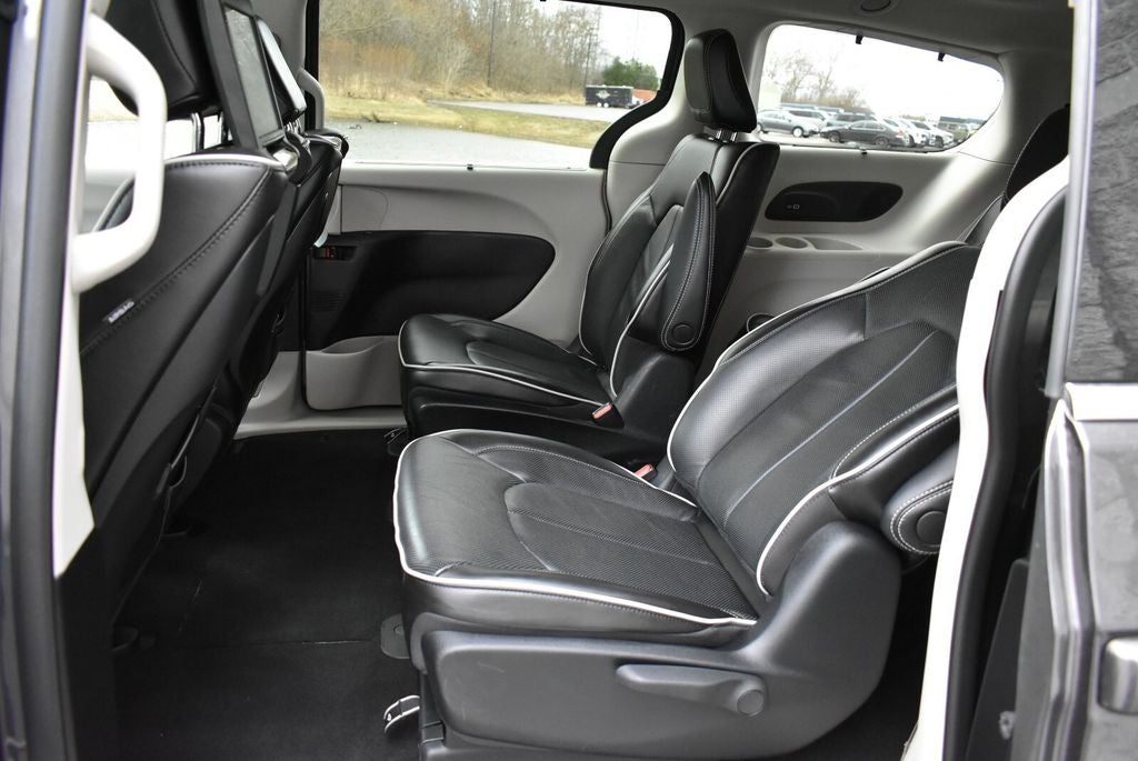 2023 Chrysler Pacifica Hybrid Limited