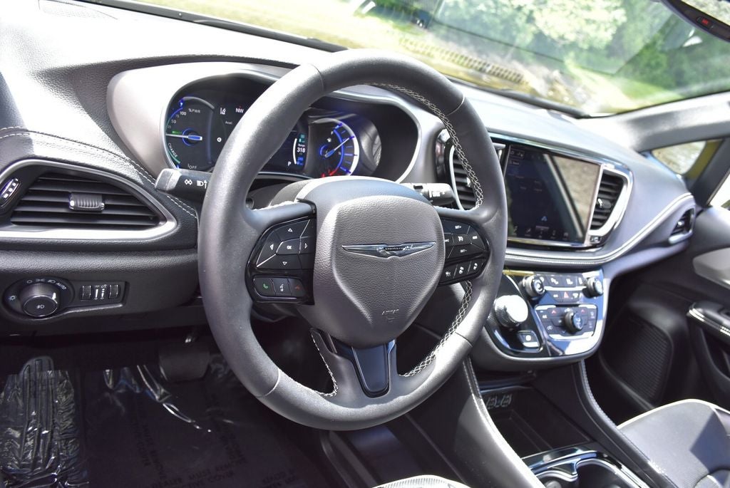 2024 Chrysler Pacifica Hybrid Select Premium S Appearance