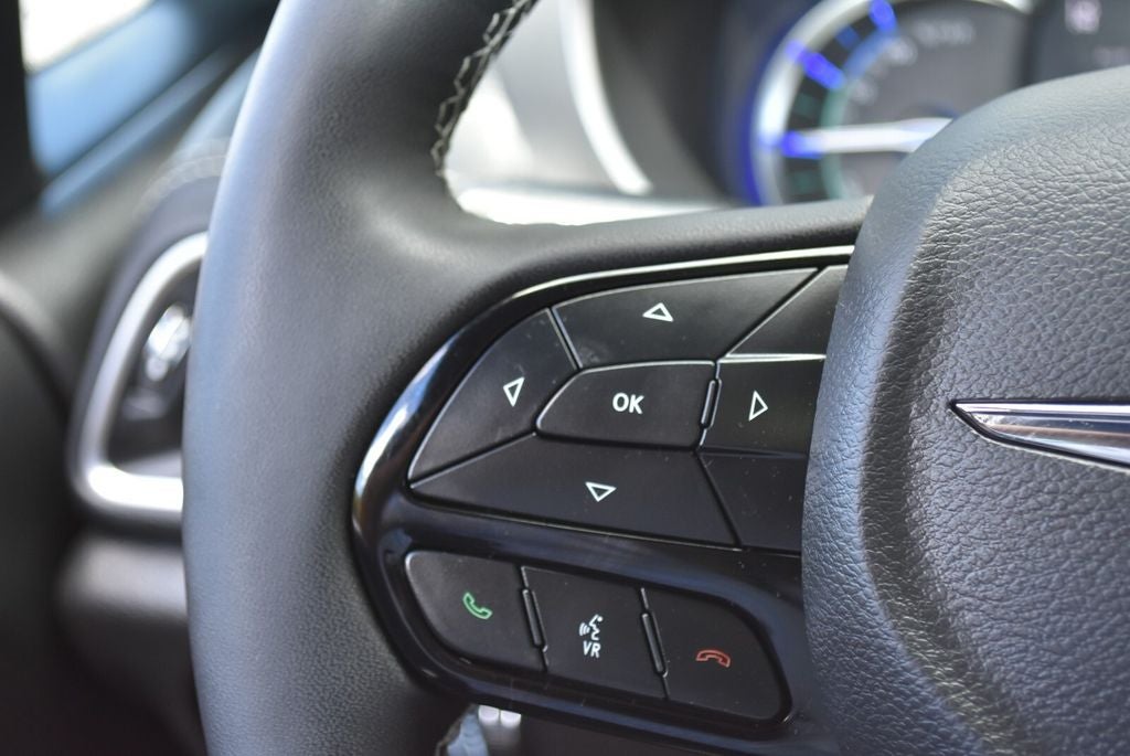 2024 Chrysler Pacifica Hybrid Select Premium S Appearance