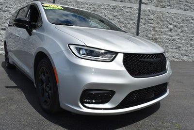 2024 Chrysler Pacifica Hybrid Select Premium S Appearance