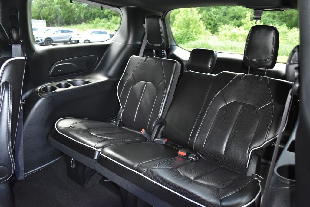 2024 Chrysler Pacifica Hybrid Select Premium S Appearance