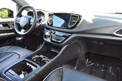 2024 Chrysler Pacifica Hybrid Select Premium S Appearance