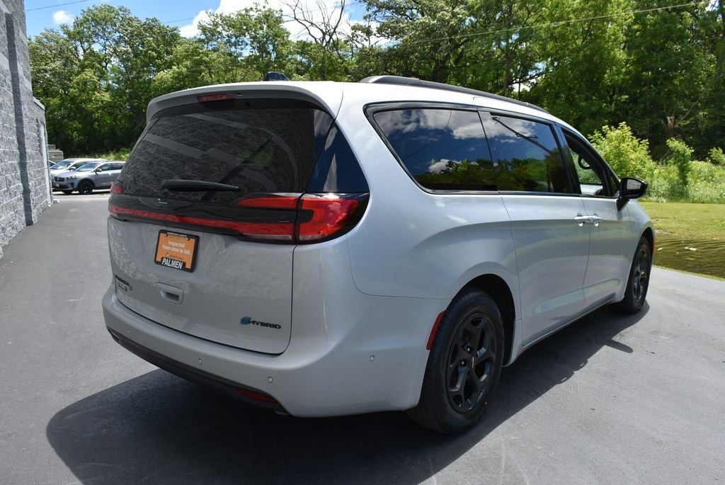 2024 Chrysler Pacifica Hybrid Select Premium S Appearance