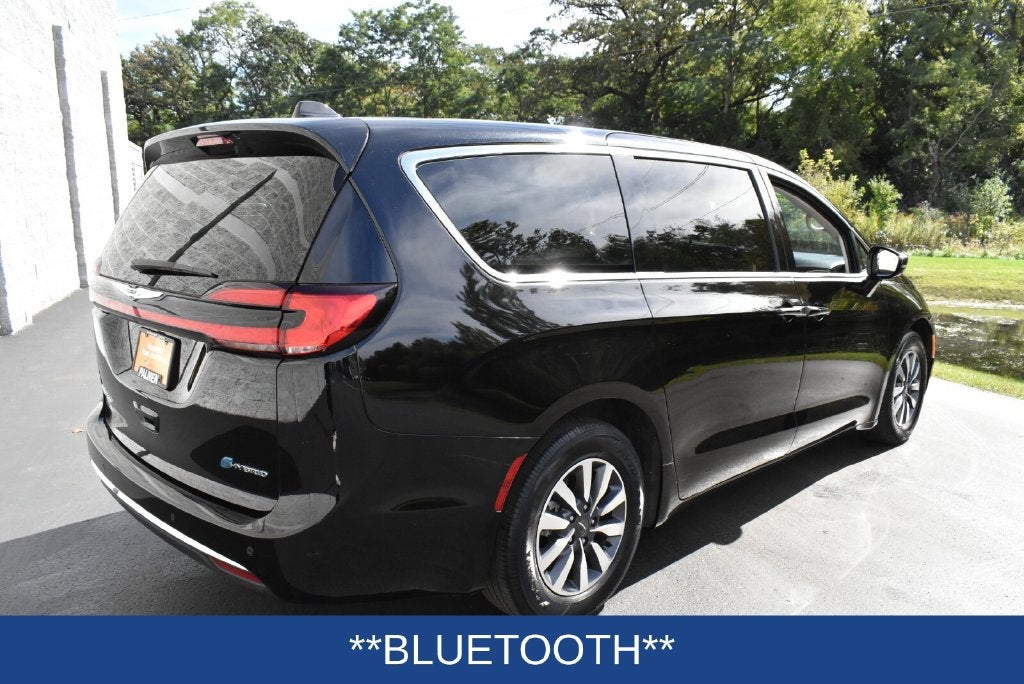 2024 Chrysler Pacifica Hybrid Select