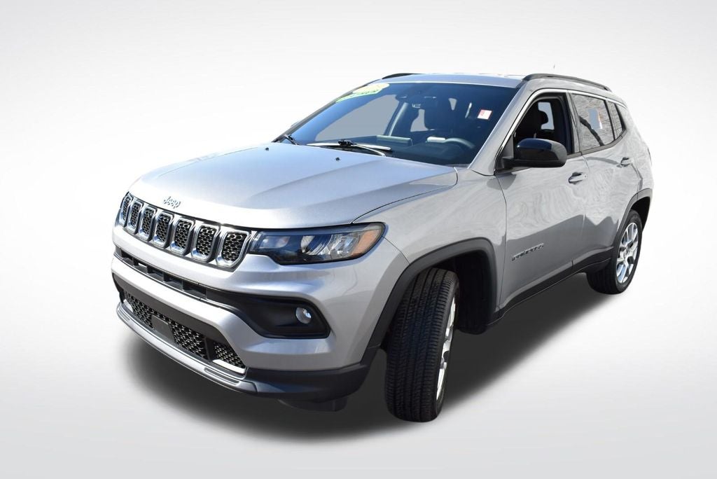 2023 Jeep Compass Latitude Lux