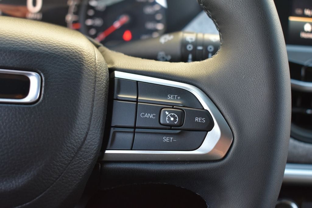 2023 Jeep Compass Latitude Lux