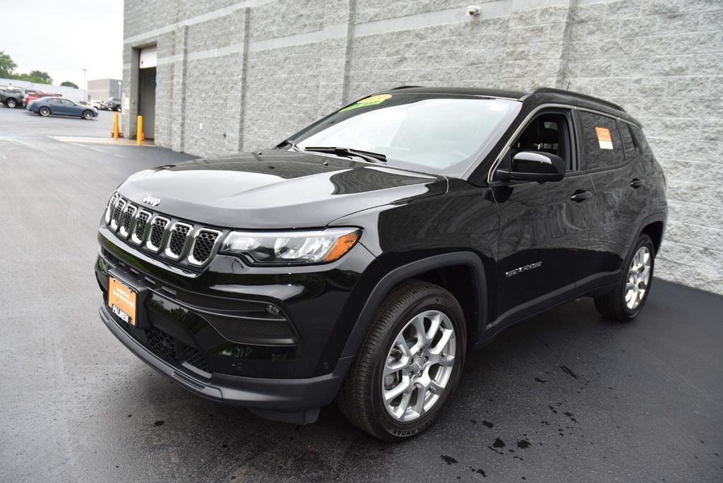 2024 Jeep Compass Latitude Lux