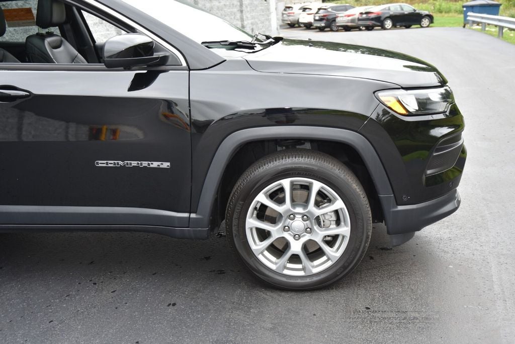 2024 Jeep Compass Latitude Lux