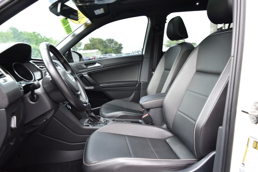 2021 Volkswagen Tiguan 2.0T SE R-Line Black