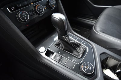 2021 Volkswagen Tiguan 2.0T SE R-Line Black