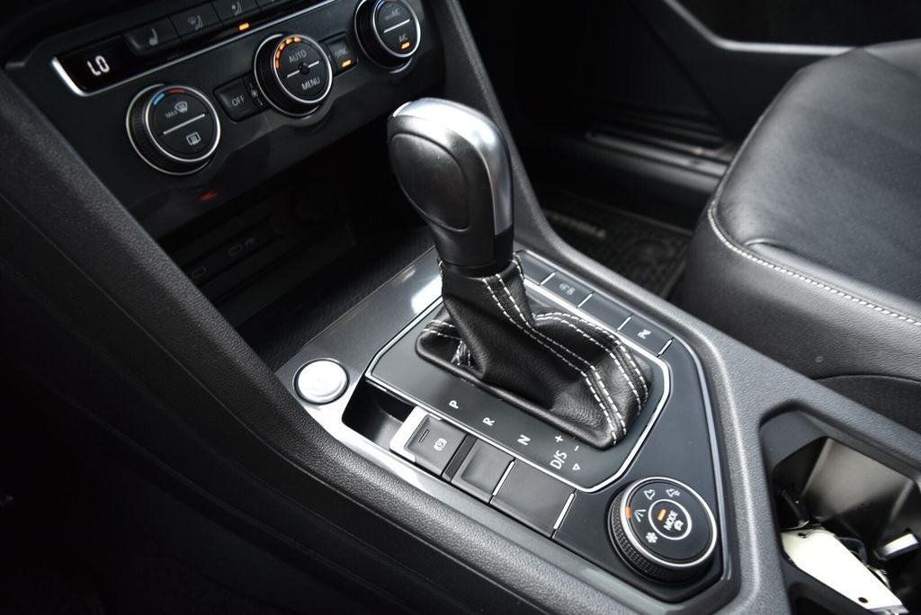 2021 Volkswagen Tiguan 2.0T SE R-Line Black