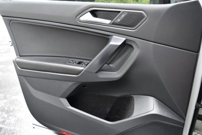 2021 Volkswagen Tiguan 2.0T SE R-Line Black