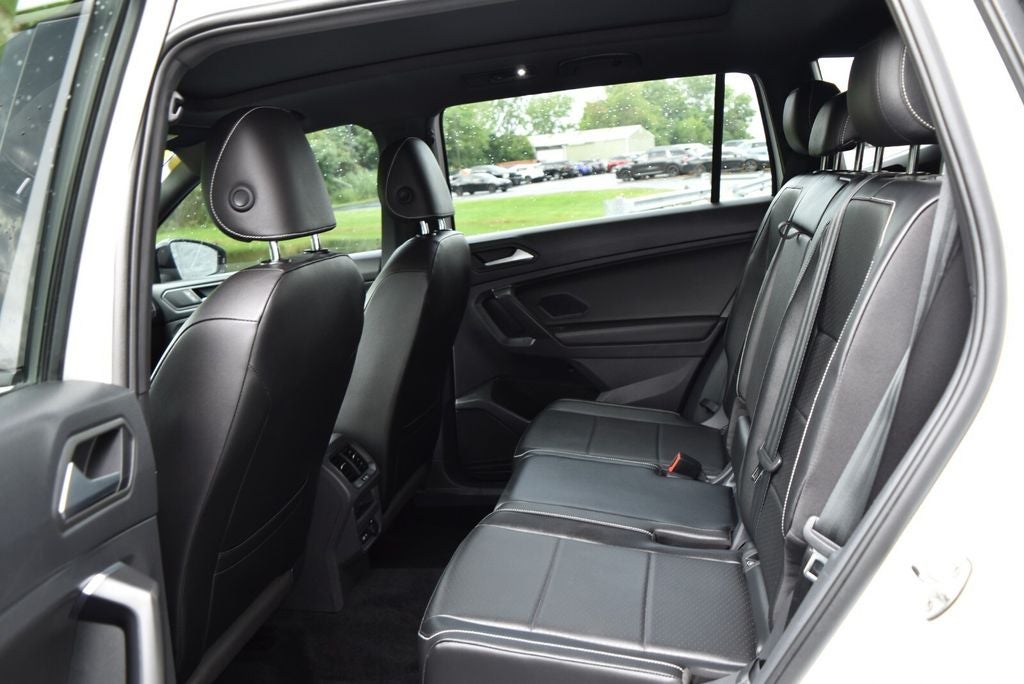 2021 Volkswagen Tiguan 2.0T SE R-Line Black