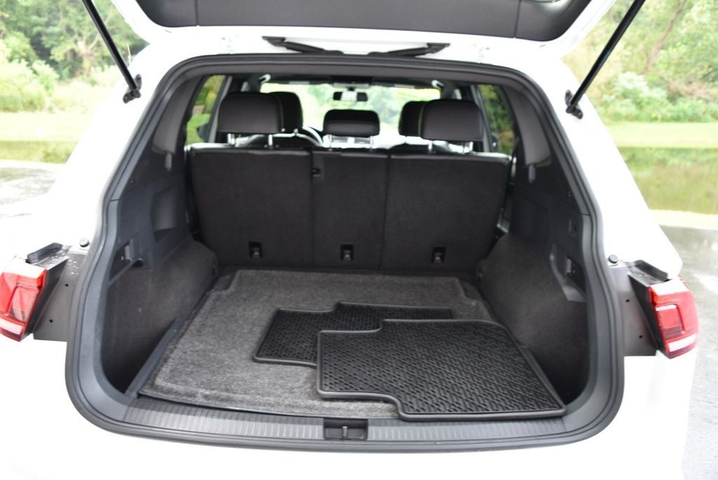 2021 Volkswagen Tiguan 2.0T SE R-Line Black