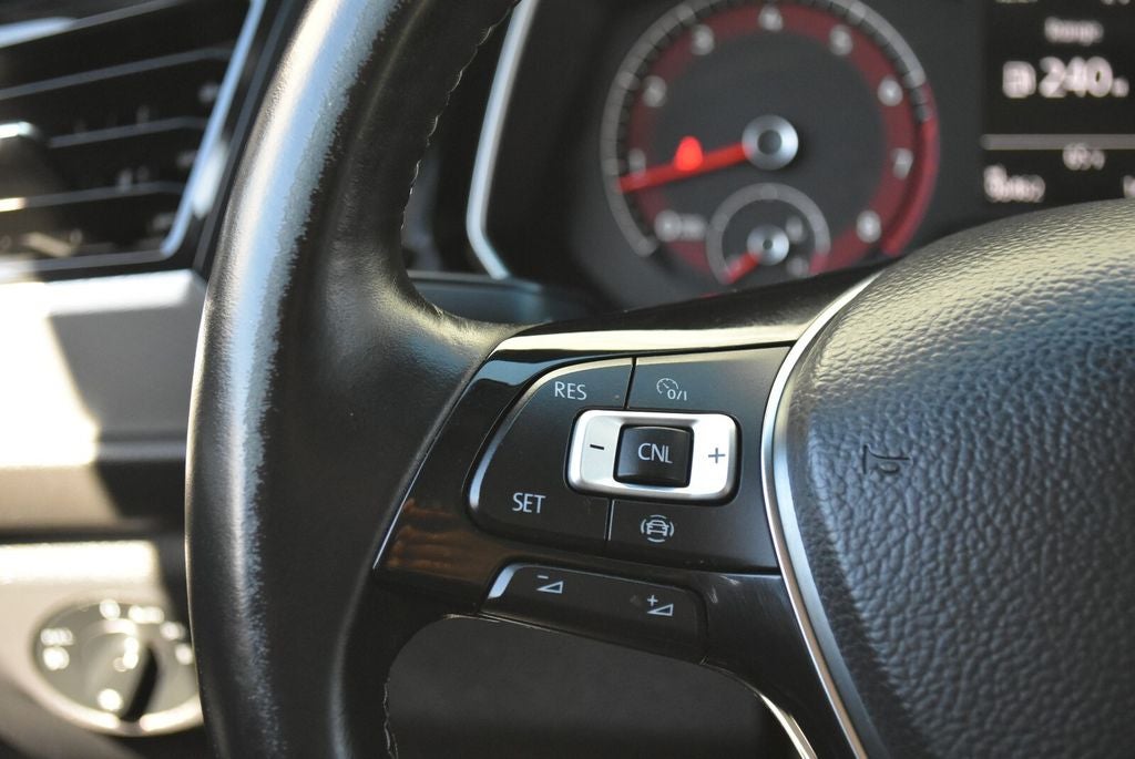 2019 Volkswagen Jetta R-Line