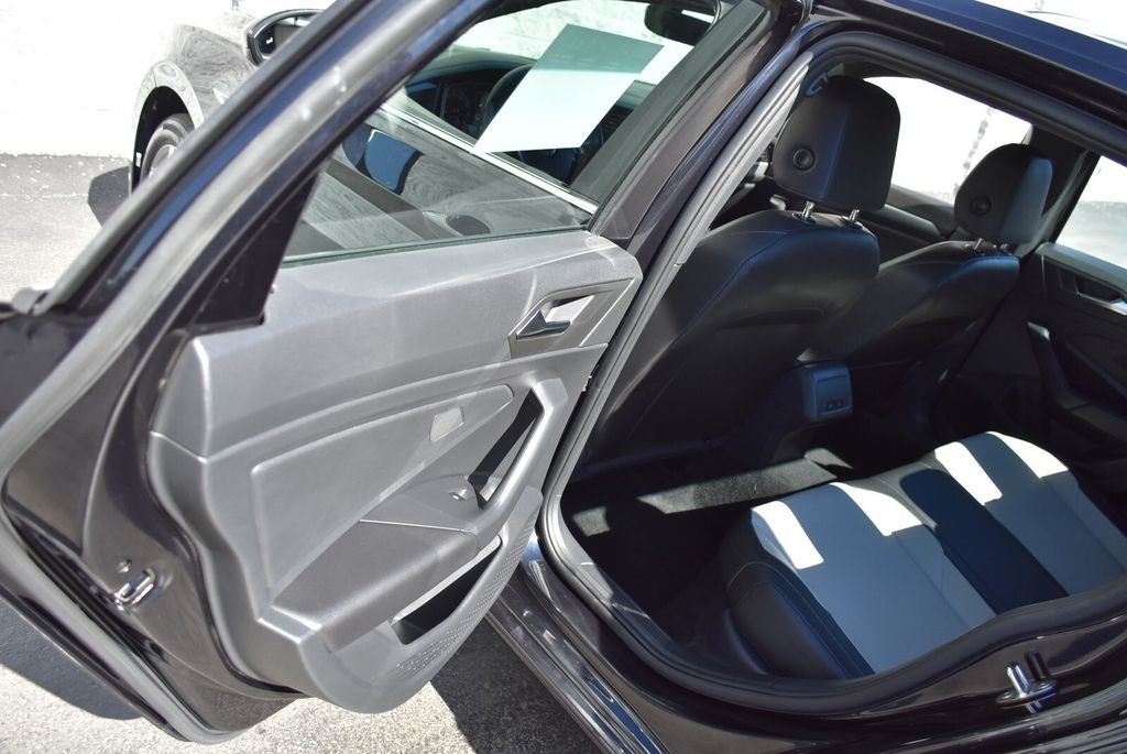 2019 Volkswagen Jetta R-Line