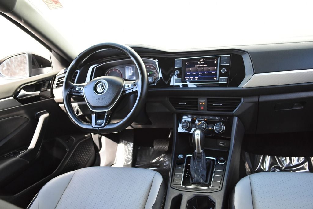 2019 Volkswagen Jetta R-Line