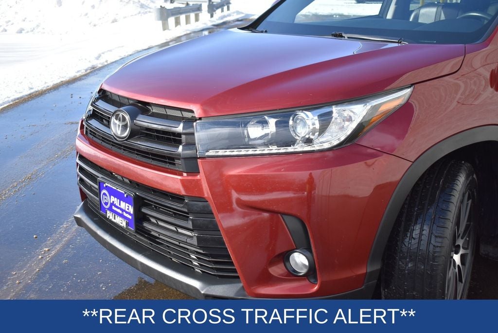 2017 Toyota Highlander SE