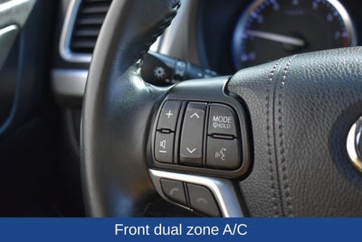 2017 Toyota Highlander SE