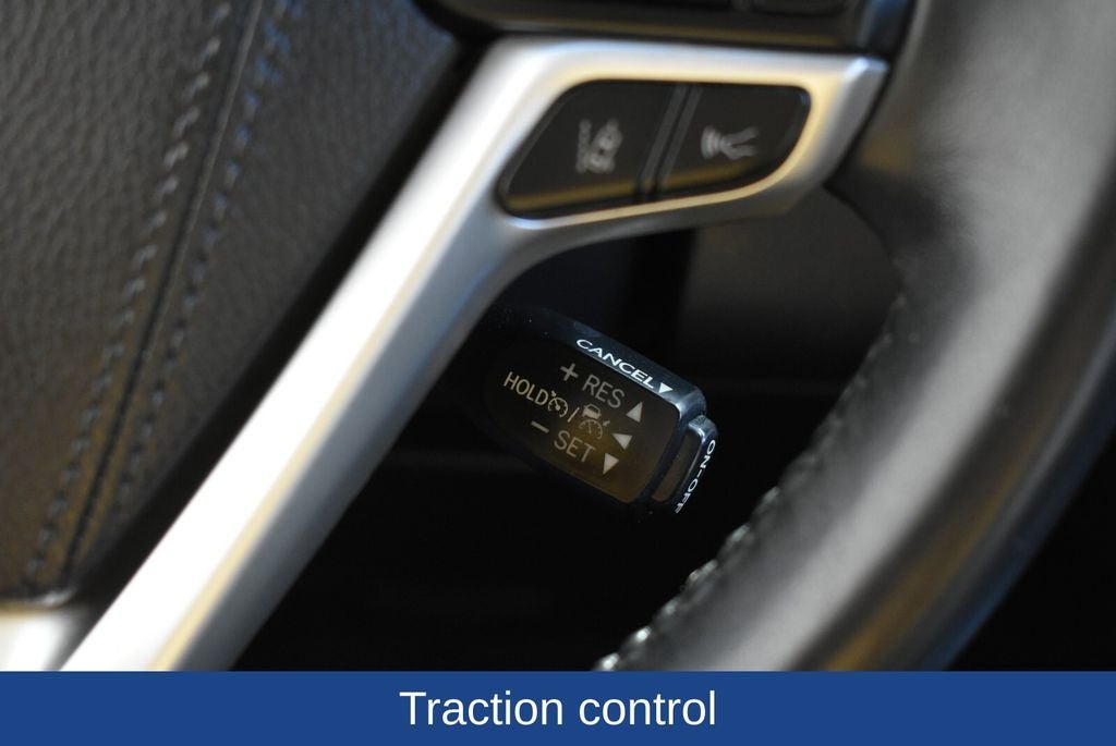 2017 Toyota Highlander SE