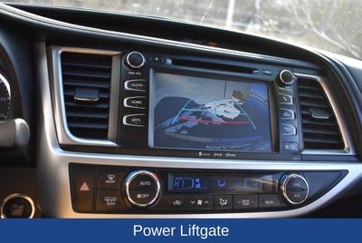 2017 Toyota Highlander SE