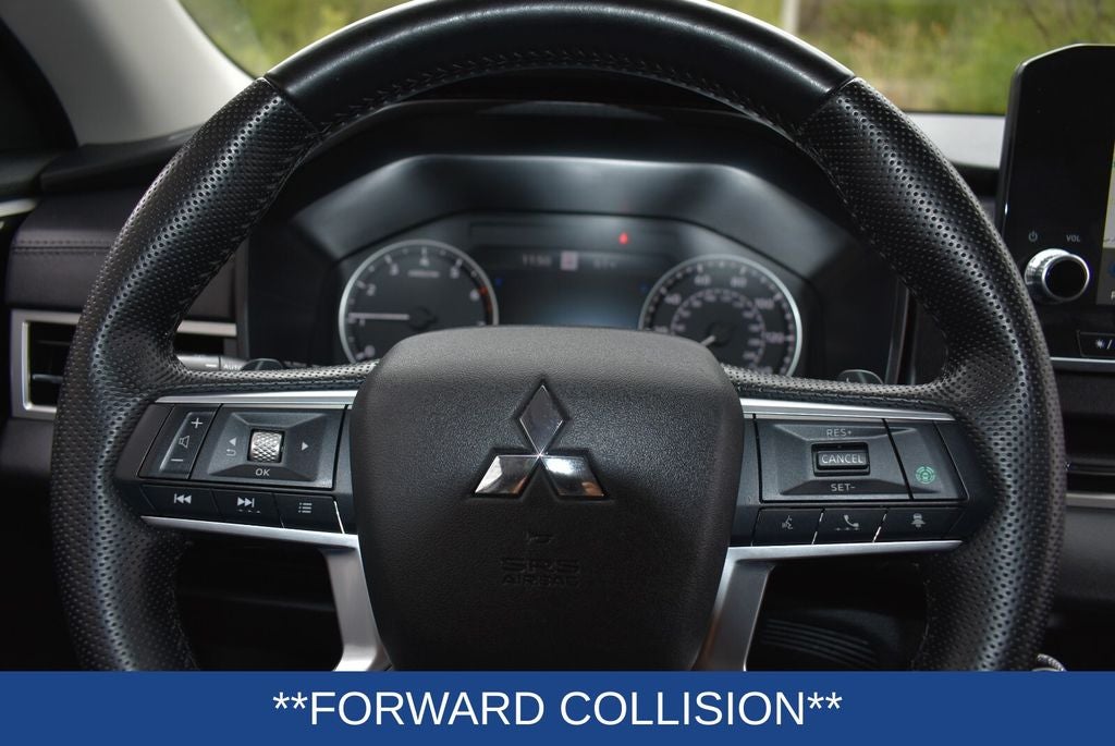 2024 Mitsubishi Outlander SE