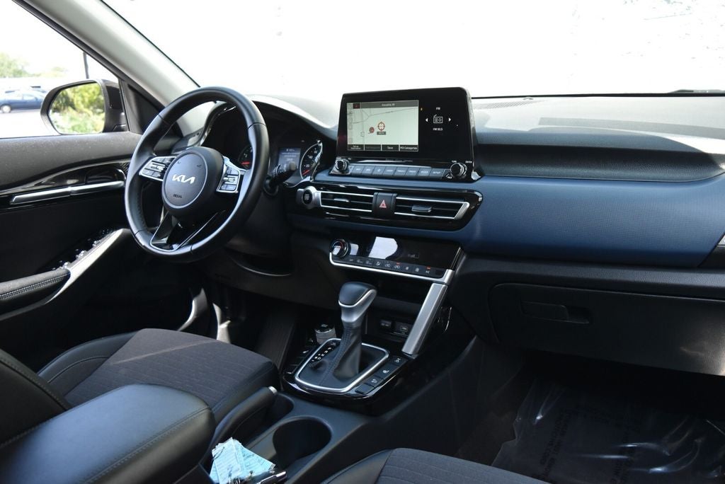 2023 Kia Seltos S