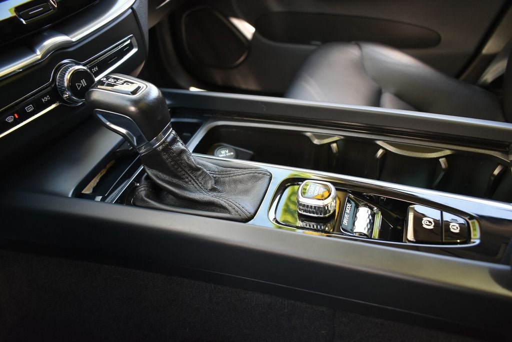 2018 Volvo XC60 T6 Momentum