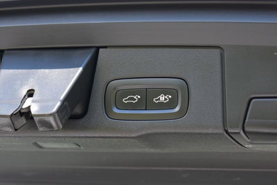 2018 Volvo XC60 T6 Momentum