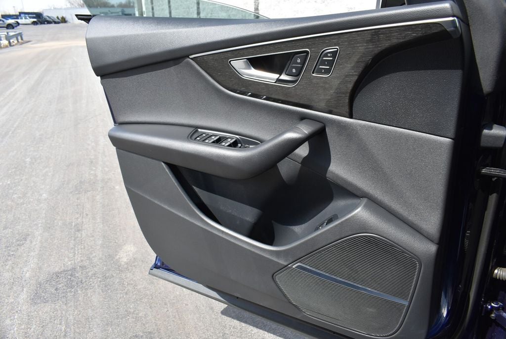 2021 Audi Q8 55 Prestige quattro