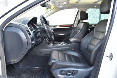 2016 Volkswagen Touareg VR6 FSI Lux
