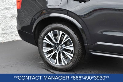 2022 Volvo XC90 T6 Momentum