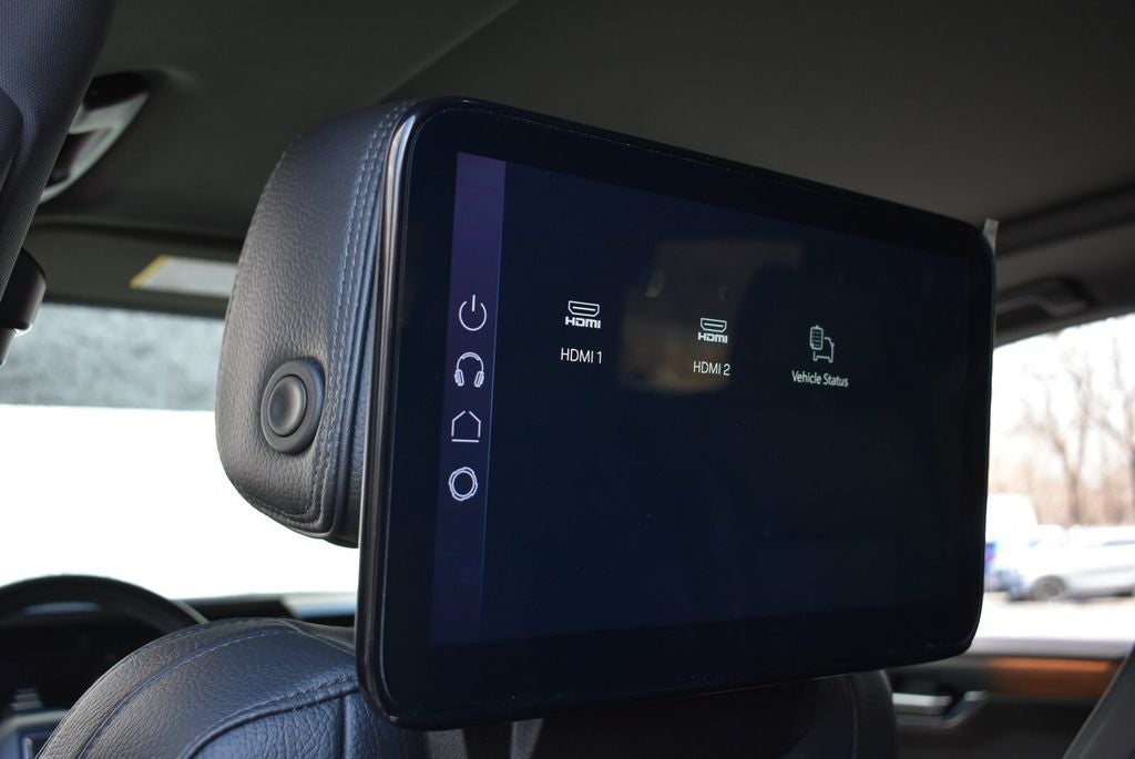 2025 GMC Yukon Denali 4WD