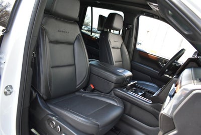 2025 GMC Yukon Denali 4WD