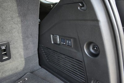 2025 GMC Yukon Denali 4WD